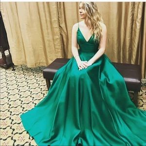 Emerald Green V Neck Prom Dress